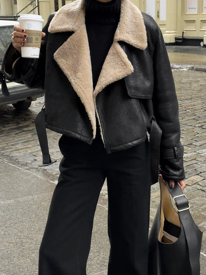 Blouson d'aviateur souple en polaire Sherpa pour femme