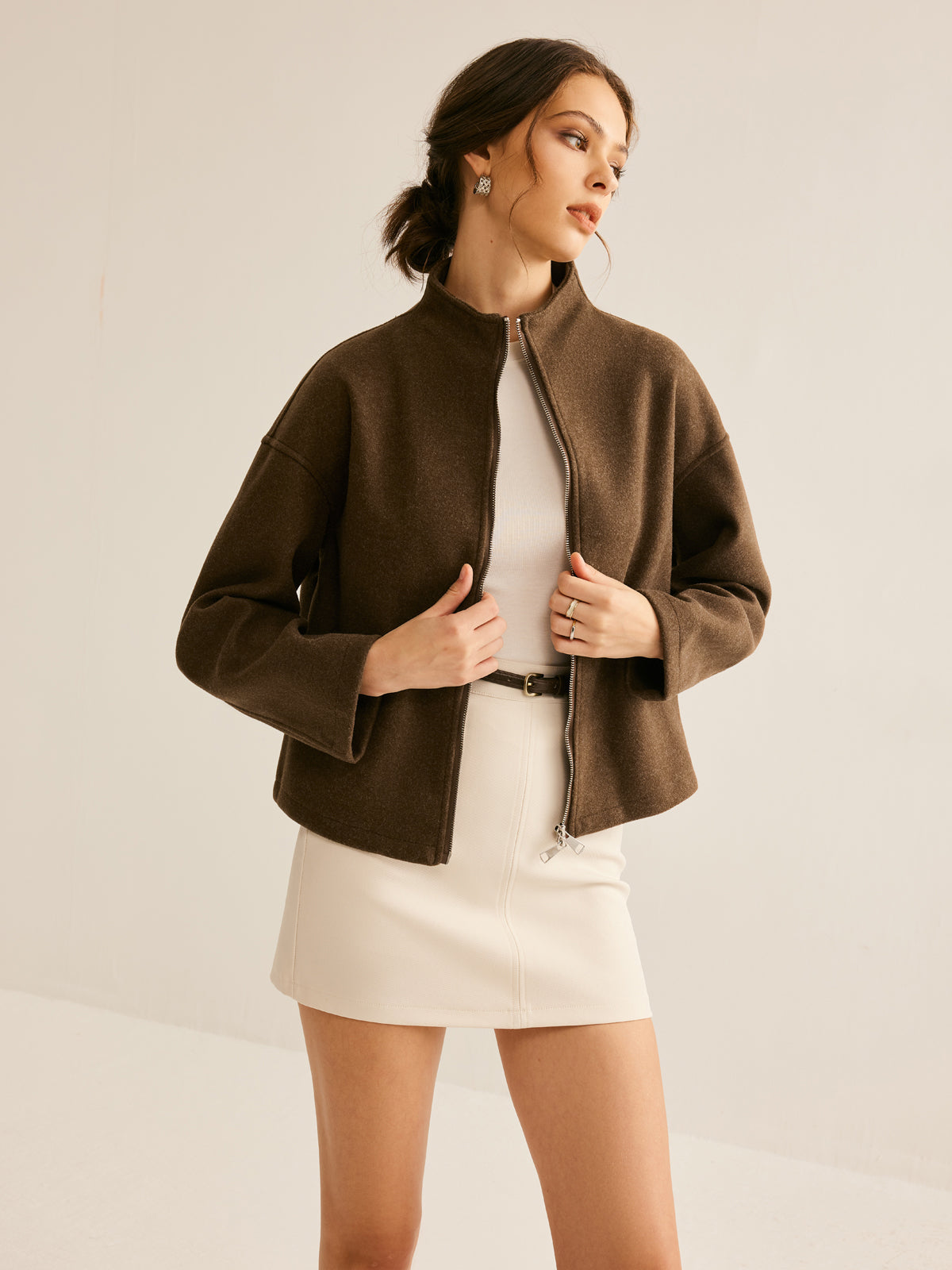 Veste en cuir marron zippée pour femme