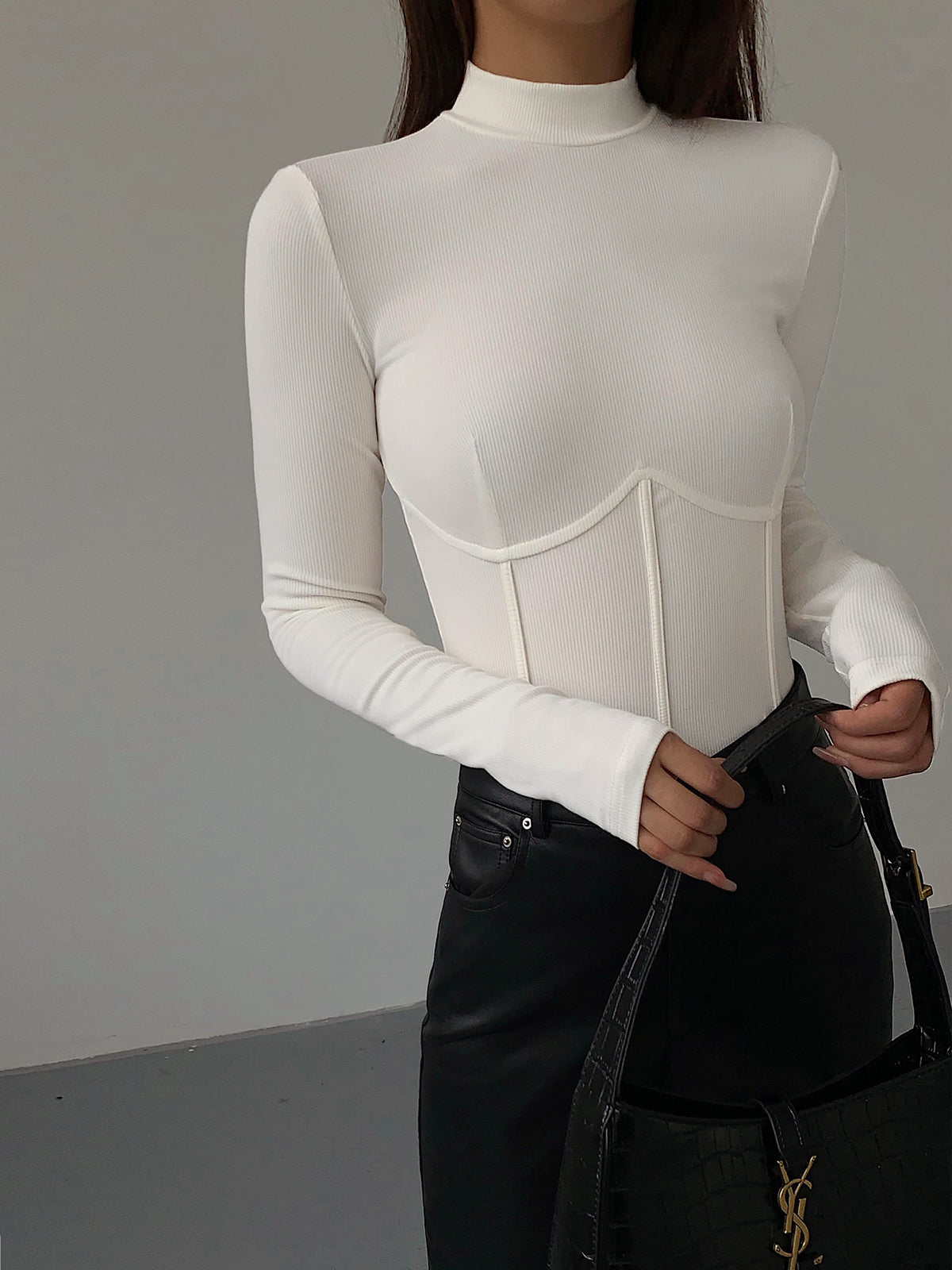 T-shirt élégant pour femme coupe slim