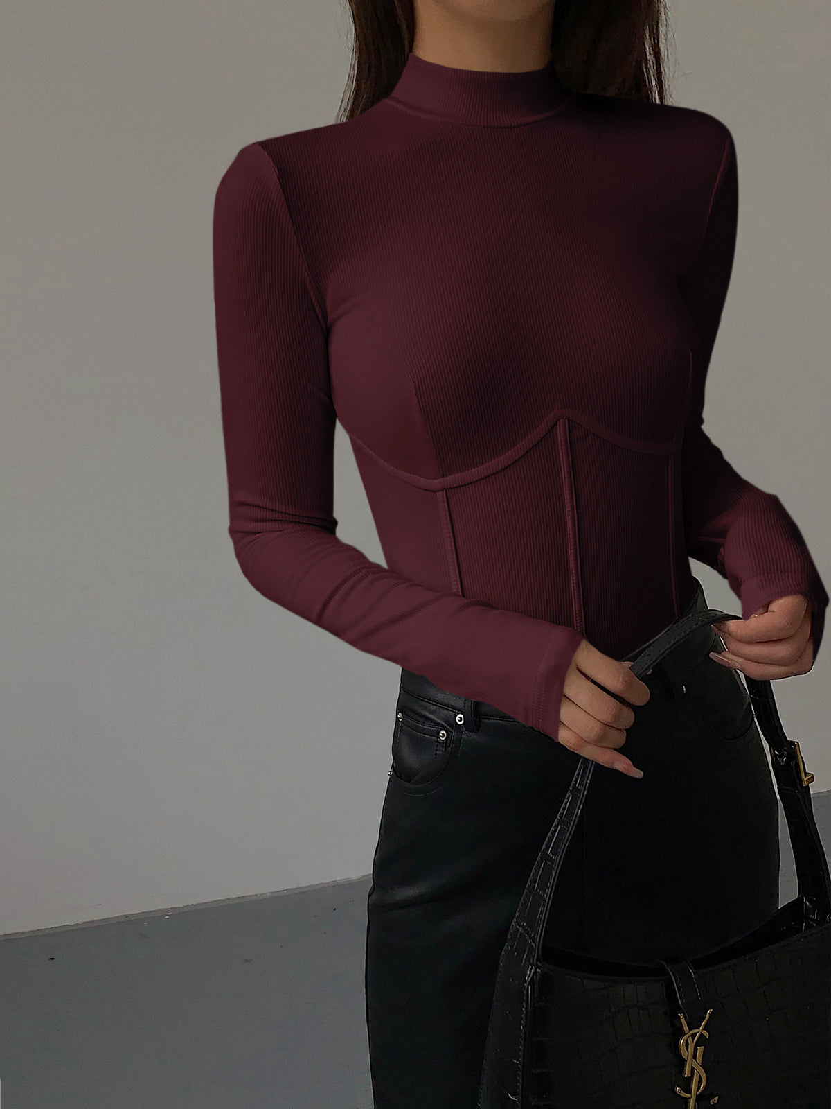 T-shirt élégant pour femme coupe slim