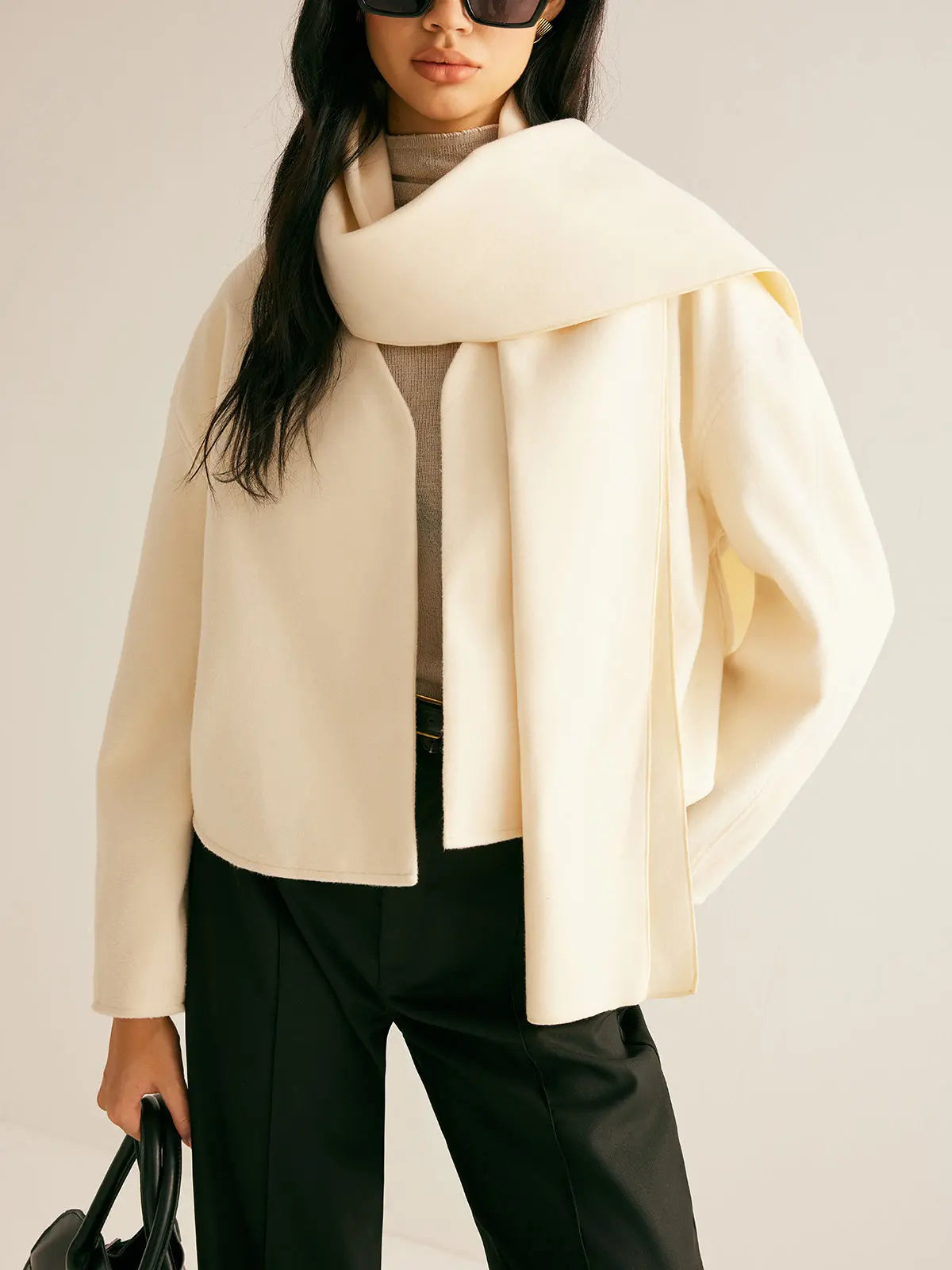 Manteau court classique pour femme, écharpe
