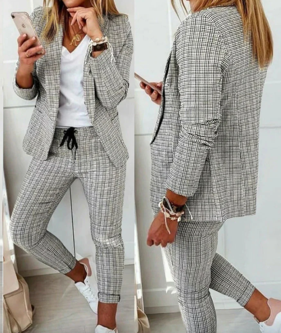 Monica - Tailleur élégant pour femme