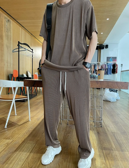 Ensemble élégant T-shirt et pantalon