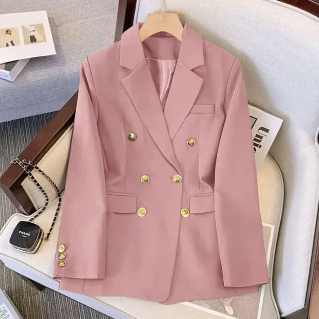 Élégante veste blanche boutons dorés