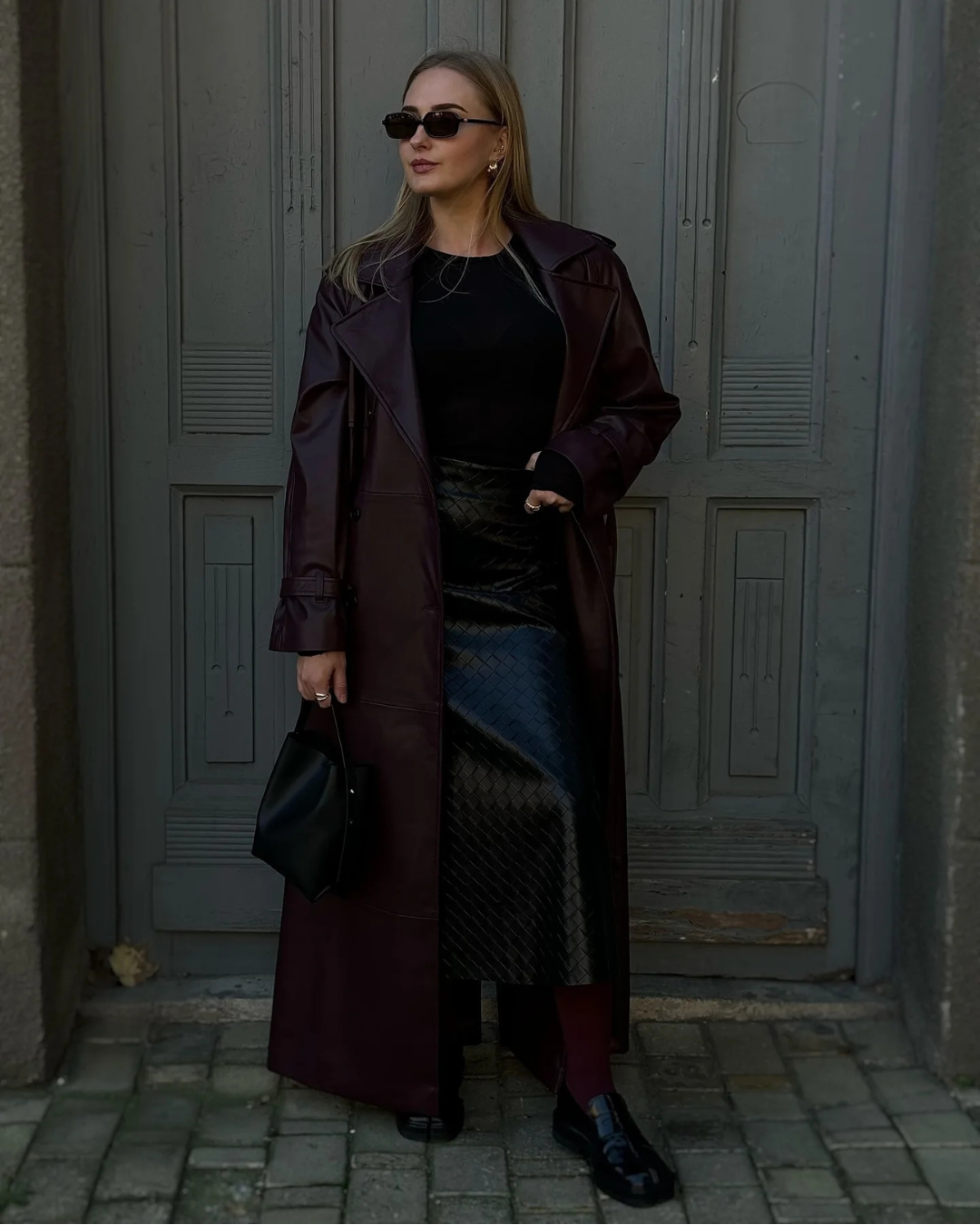 Damen Trenchcoat Kunstleder Schwarz Elegant - IdealeKleiden