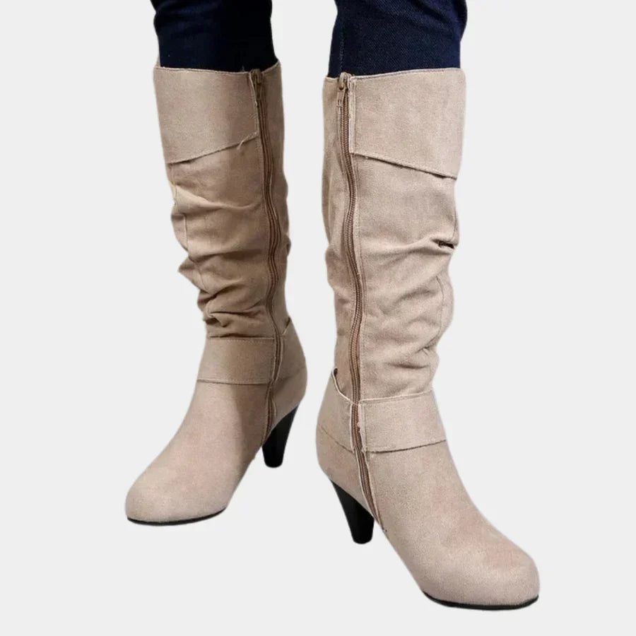 Bottes femme élégantes hauteur genou en cuir