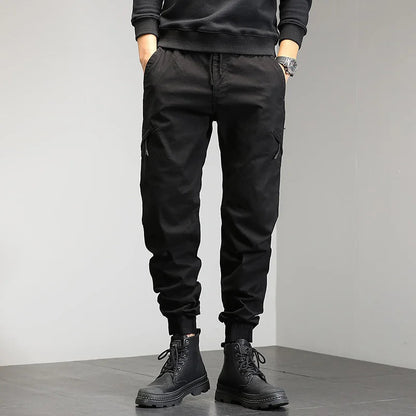 Sportliche Herrenhosen Slim Fit Cargo - IdealeKleiden