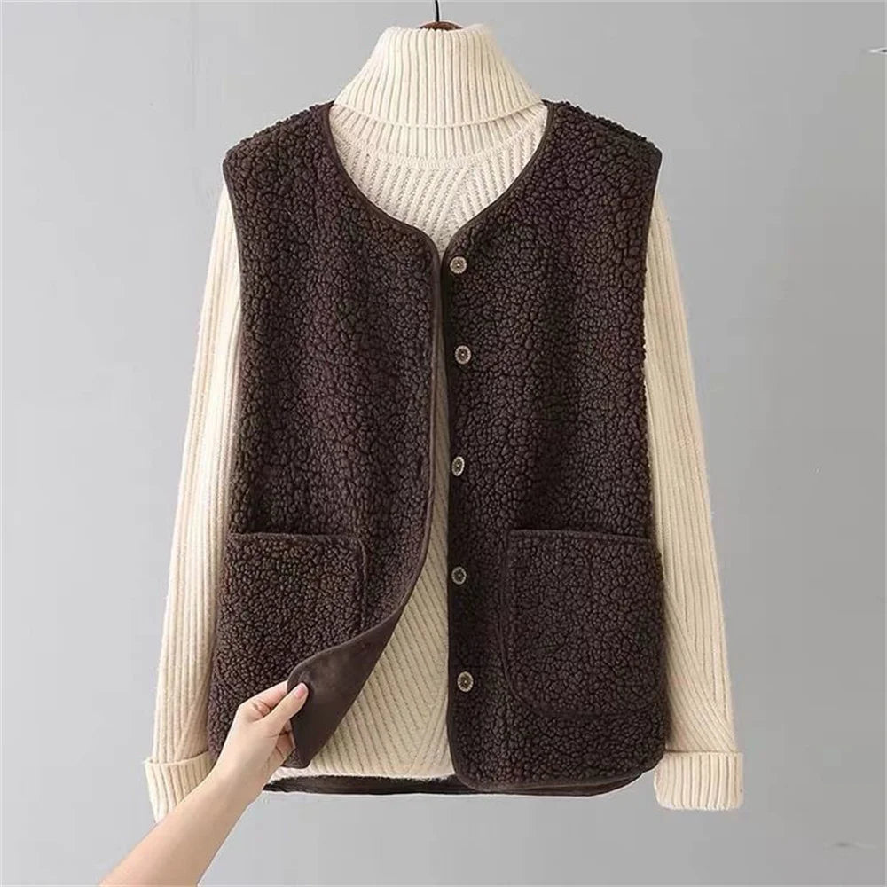 Gilet en laine pour femme avec boutons et poches