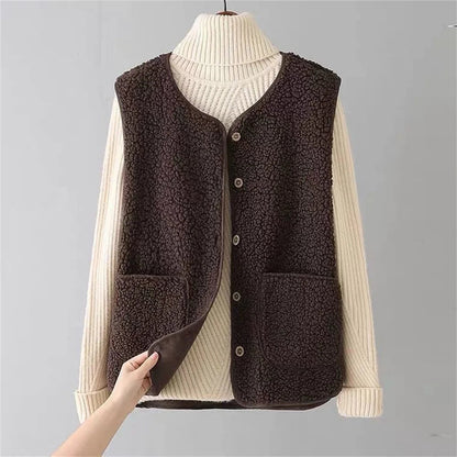 Gilet en laine pour femme avec boutons et poches