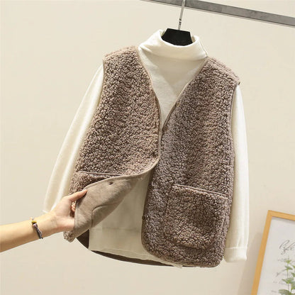 Gilet en laine pour femme avec boutons et poches