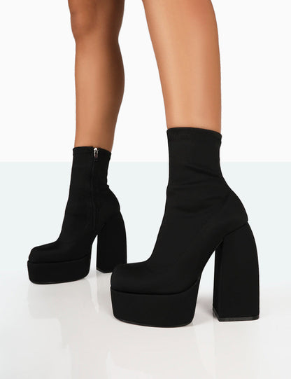 Bottine noire en nylon Élégante