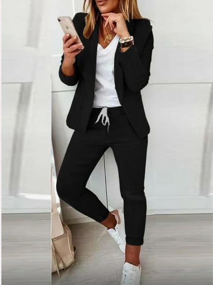 Ensemble blazer-pantalon élégant pour femme