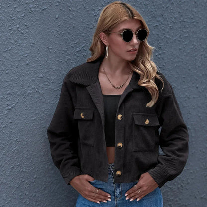 Veste courte en velours côtelé stylée avec col