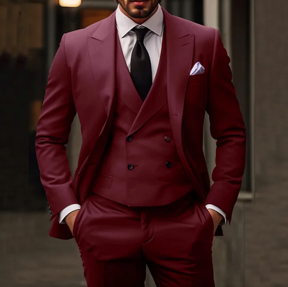 Costume trois pièces élégant pour homme