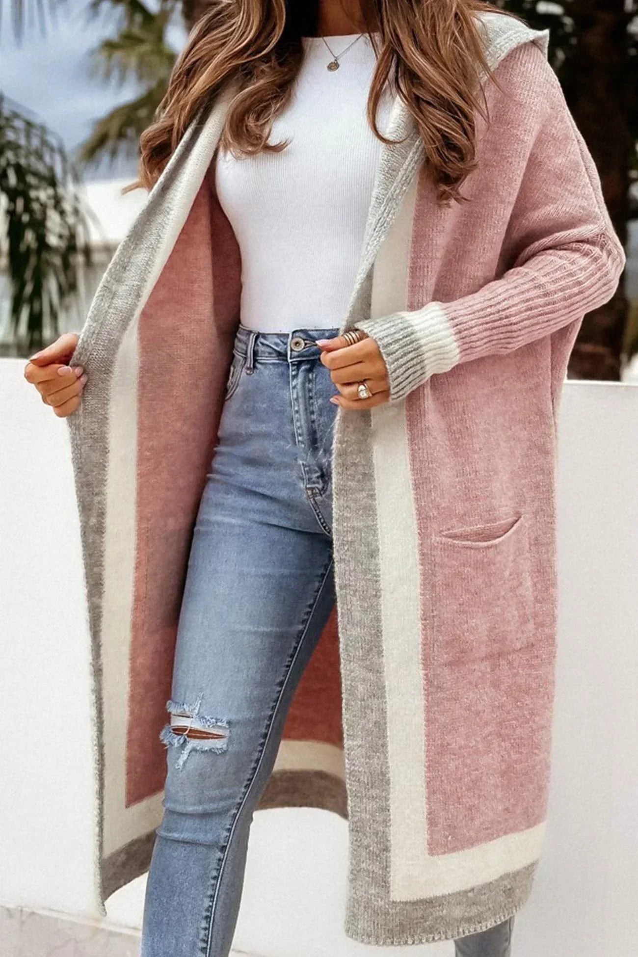 Long gilet femme à capuche ouvert