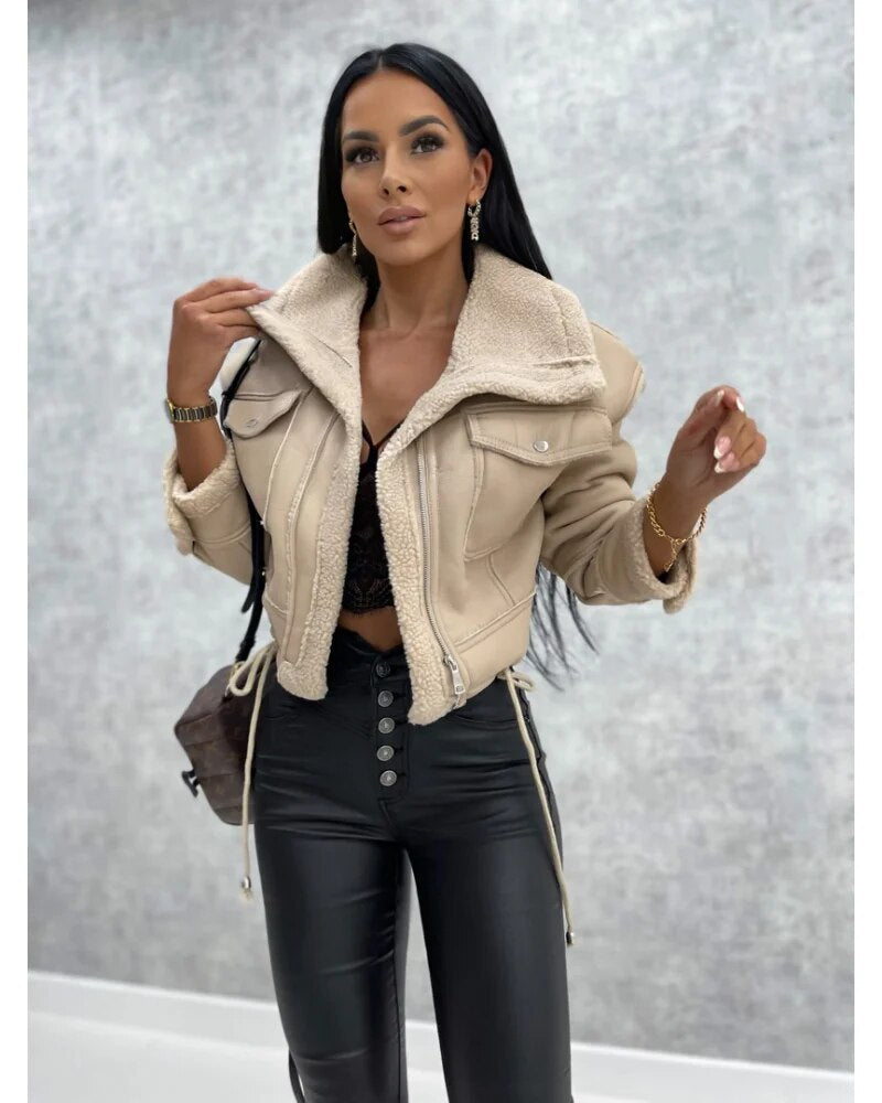 Manteau court d'hiver en fausse fourrure pour femme