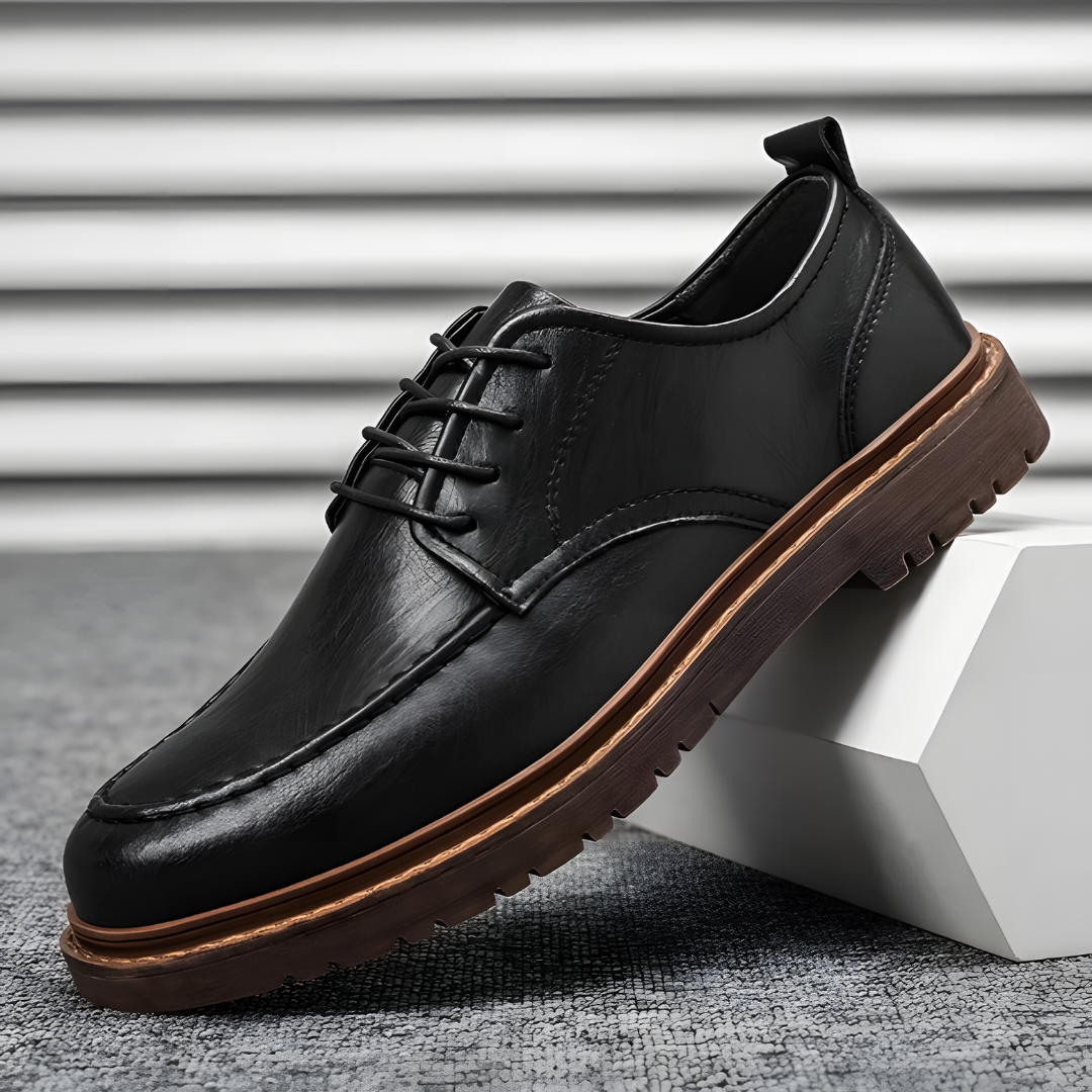 Chaussures richelieu en cuir noir pour homme