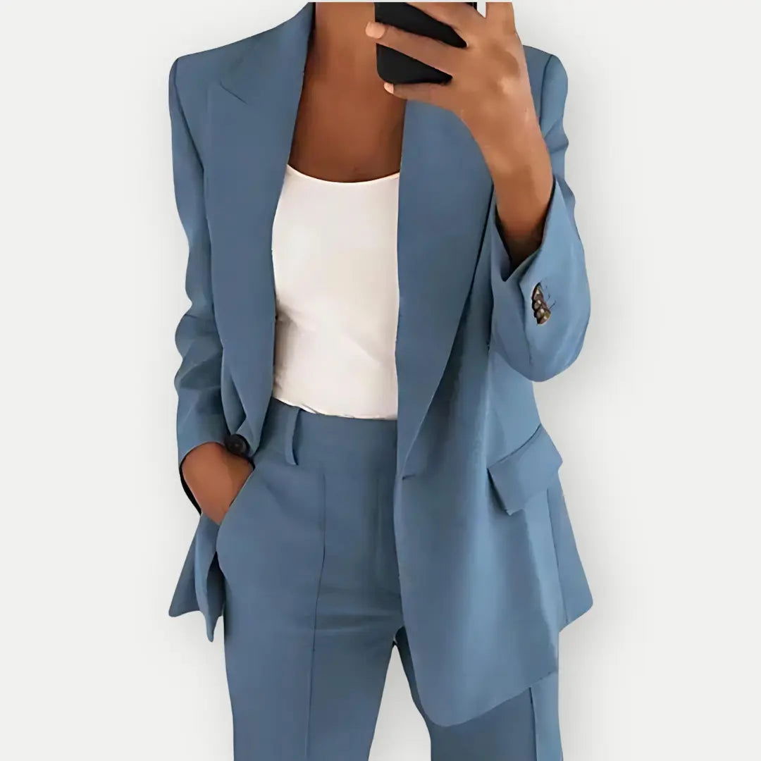 Ensemble blazer et pantalon élégant pour femme