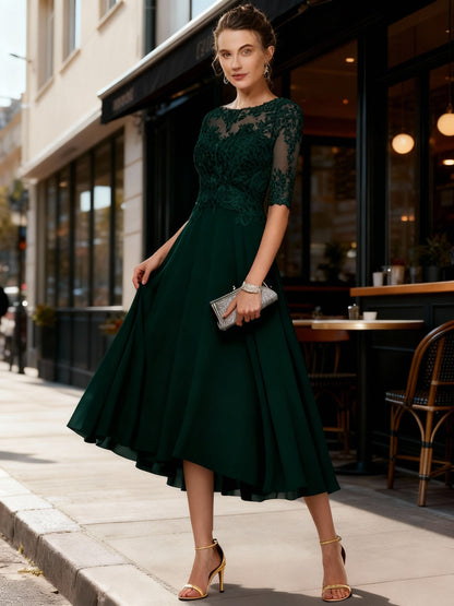 Robe de soirée de luxe en satin élégante