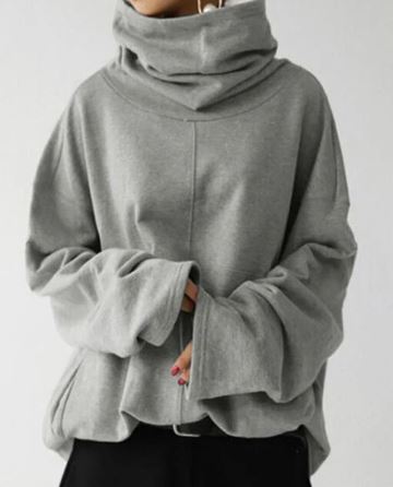 Pull à capuche femme moderne