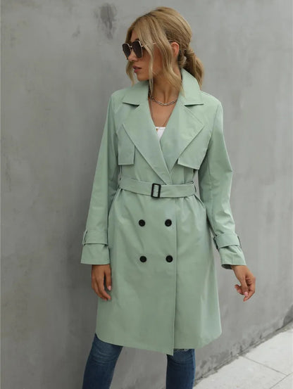 Trench-coat femme élégant style moderne