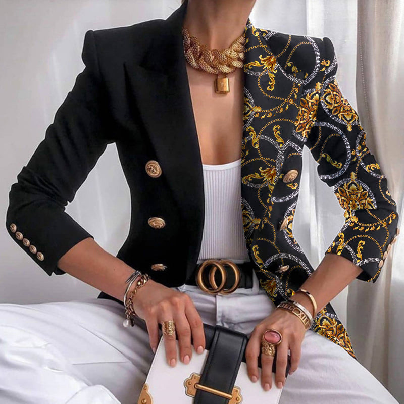 Blazer asymétrique élégant avec décorations dorées