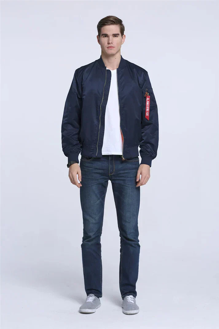 Blouson d'aviateur en cuir au look vintage cool