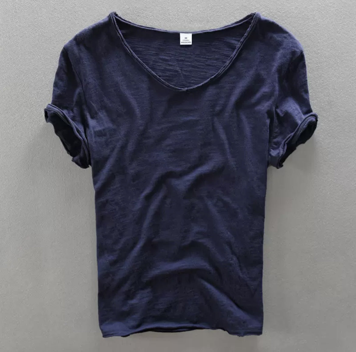 T-shirt homme col V léger en coton