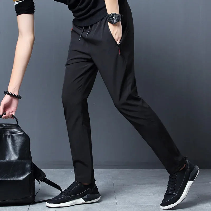 Bequeme Jogginghose Slim Fit Elastisch - IdealeKleiden