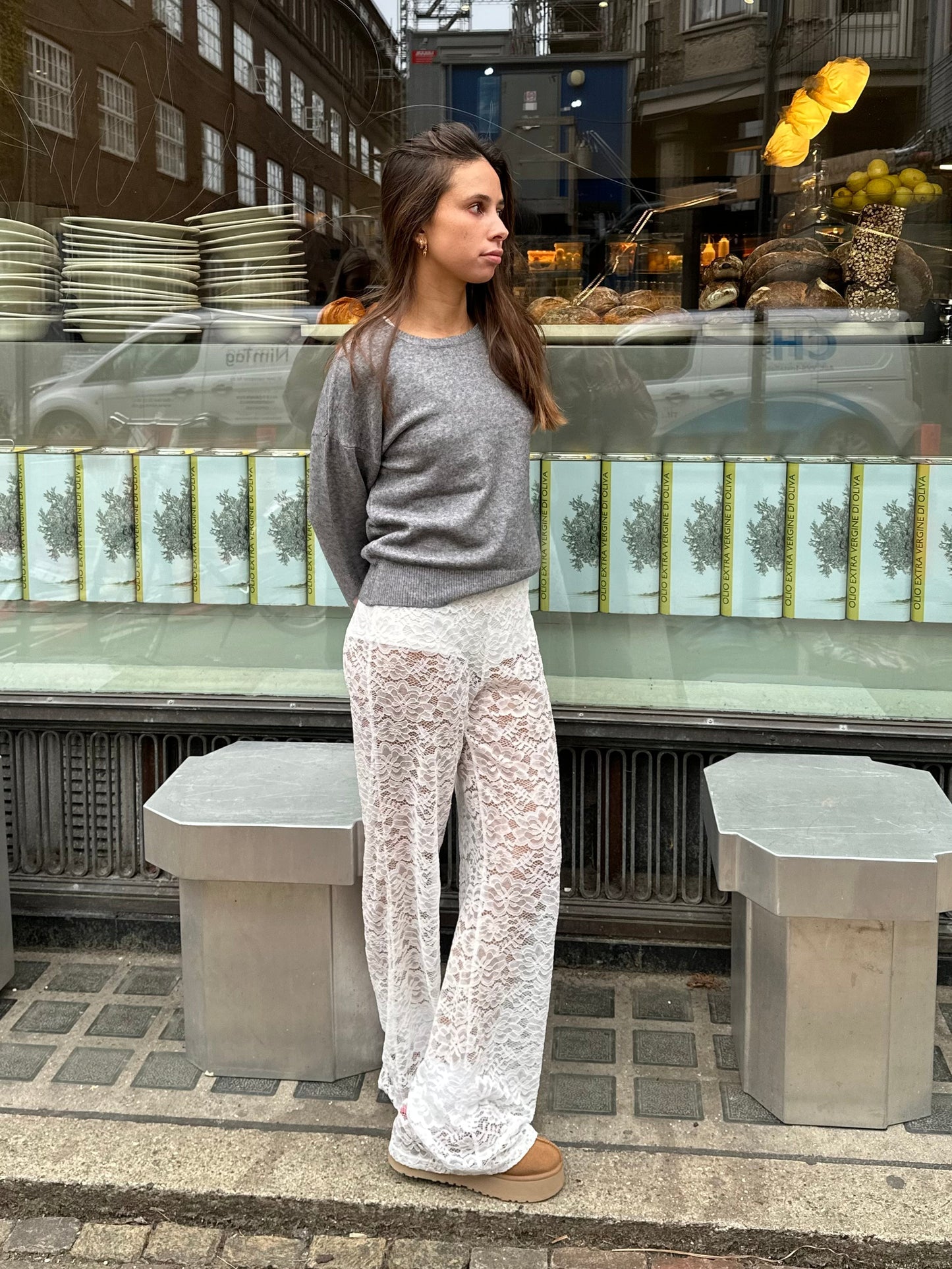 Pantalon élégant pour femmes en dentelle, coupe large