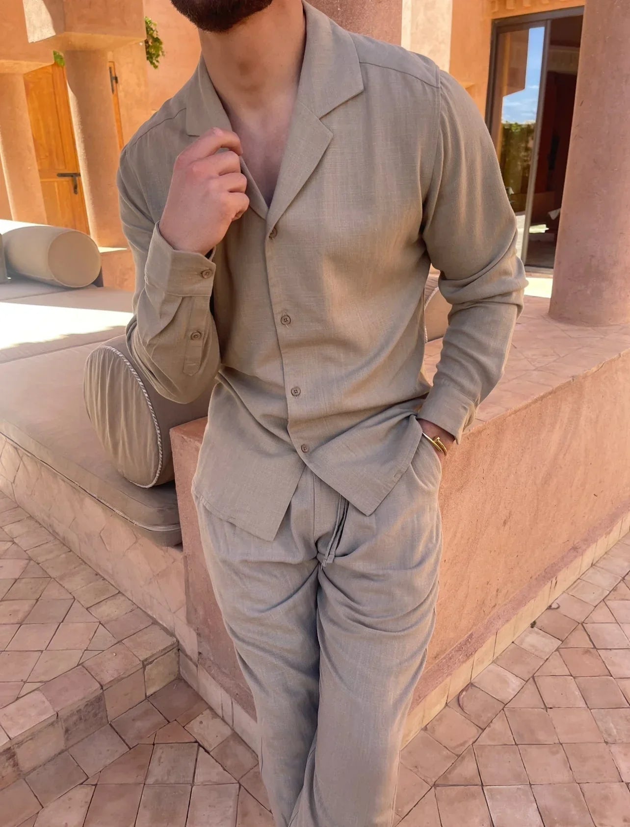 Chemise en lin élégante homme style classique
