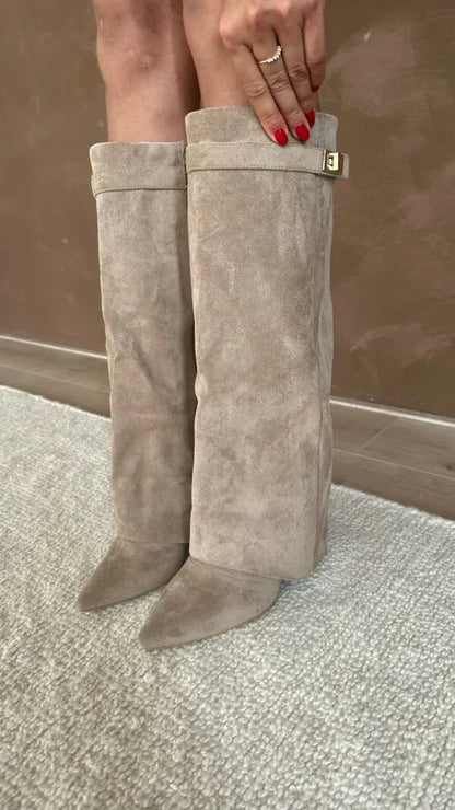 Bottes hautes en daim élégantes