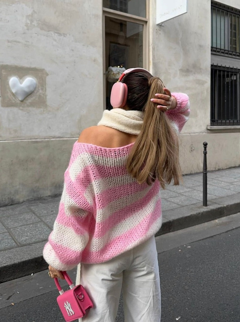 Pull en tricot rayé doux et confortable