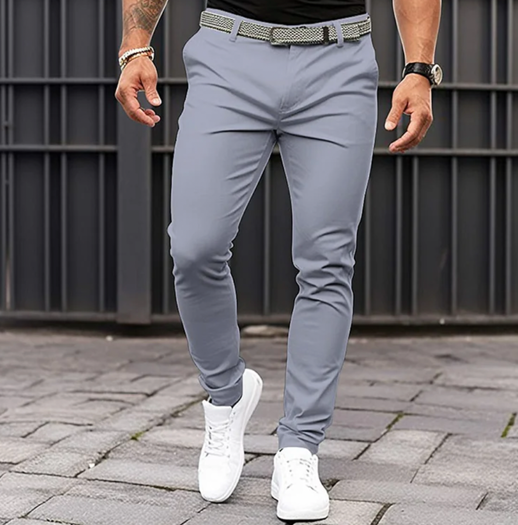 Jean pour homme coupe moderne et ajustée