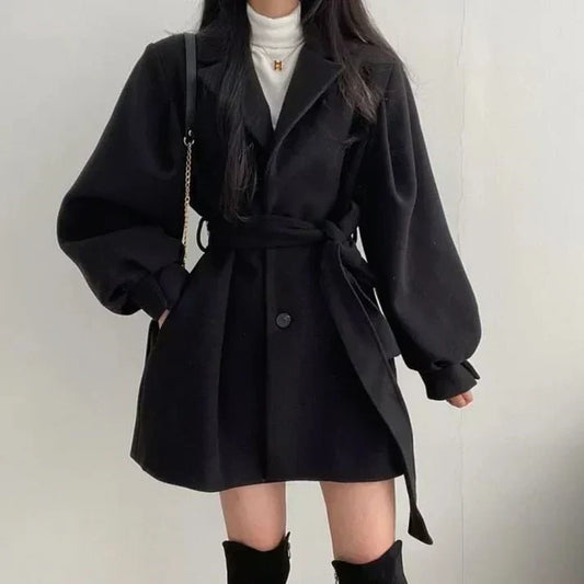 Kurzmantel Elegant mit Gürtel - IdealeKleiden