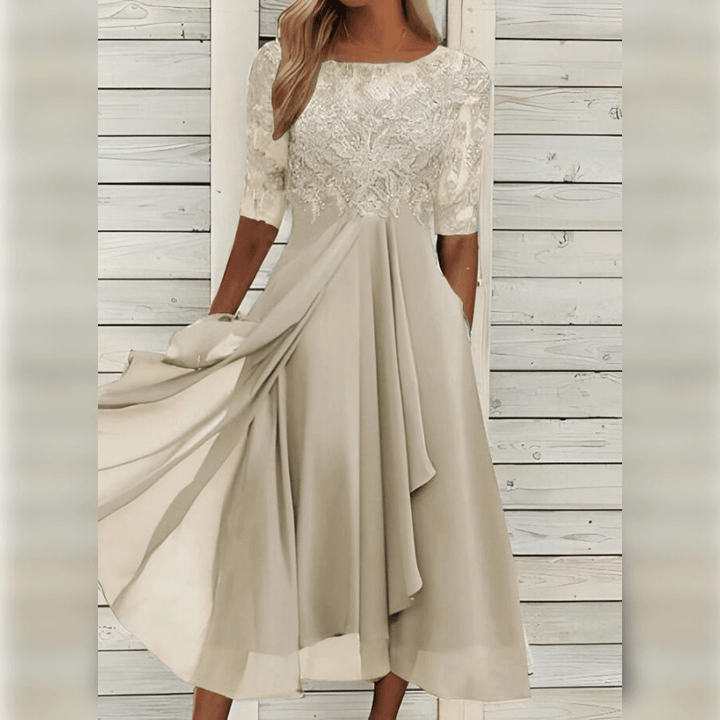 Robe élégante mi-longue de cocktail pour femme