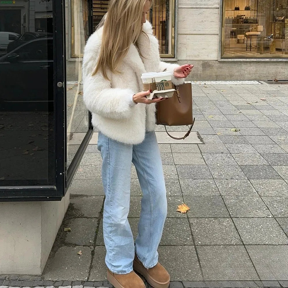 Stylische Damen Winterjacke Vintage Look Kunstfell - IdealeKleiden