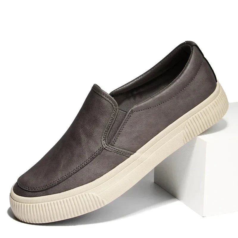 Chaussures en cuir confortables à semelle en caoutchouc pour hommes