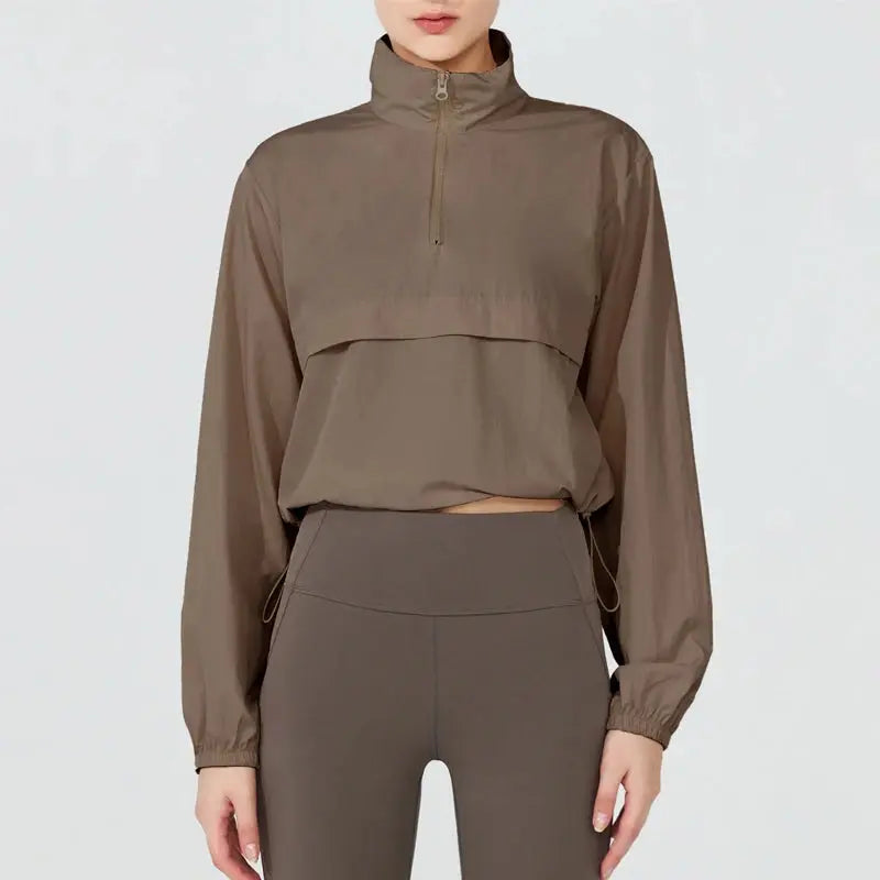 Doudoune femme coupe moderne avec fermeture éclair quart de longueur