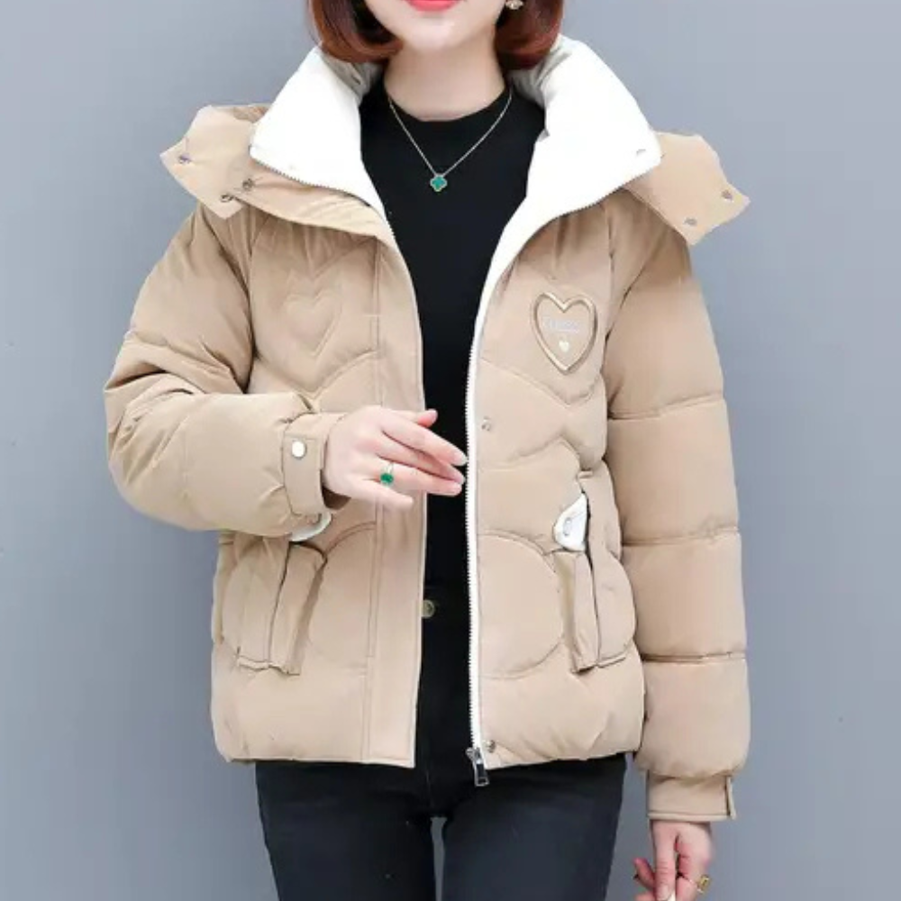 Manteau d'hiver élégant pour femme avec capuche