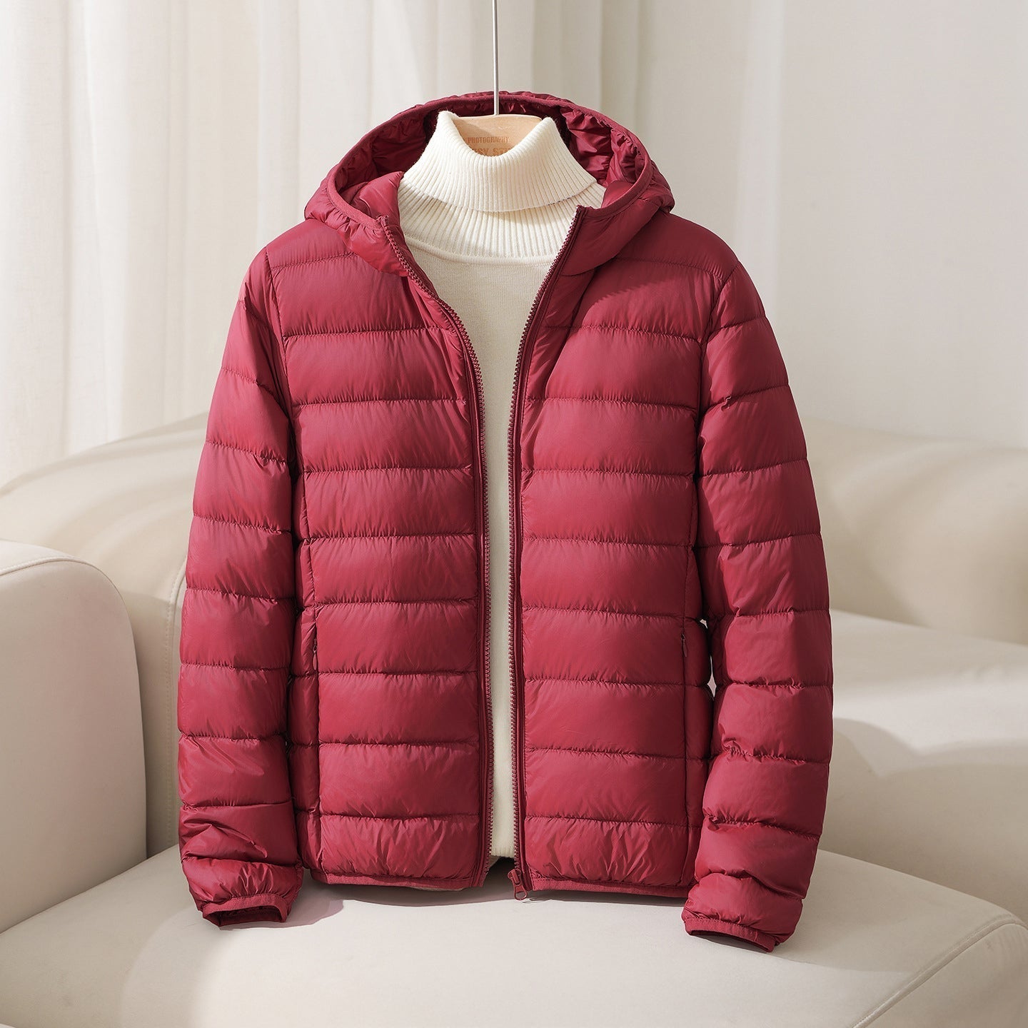 Veste à capuche matelassée en duvet chaud et isolant