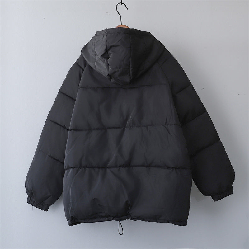 Warme Damen Winterjacke mit Kapuze und Taschen - IdealeKleiden