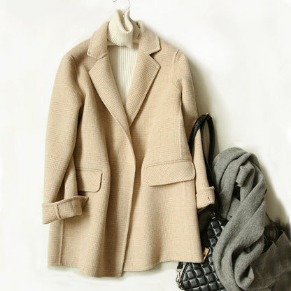 Veste en laine à carreaux pour femme avec col à revers