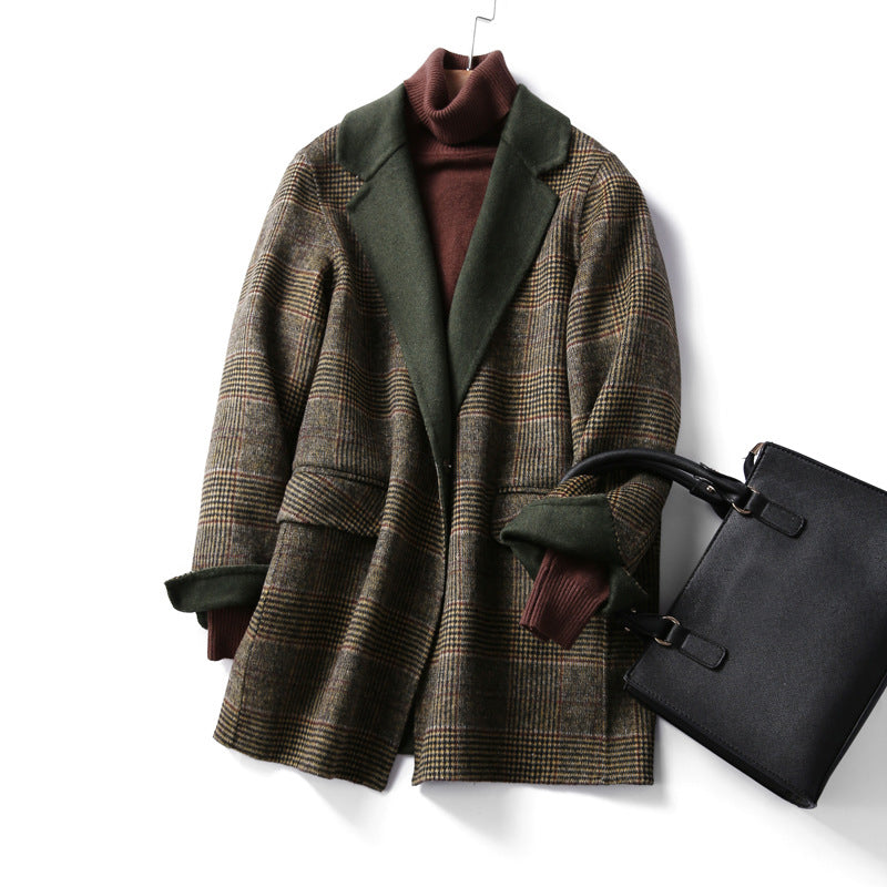 Veste en laine à carreaux pour femme avec col à revers