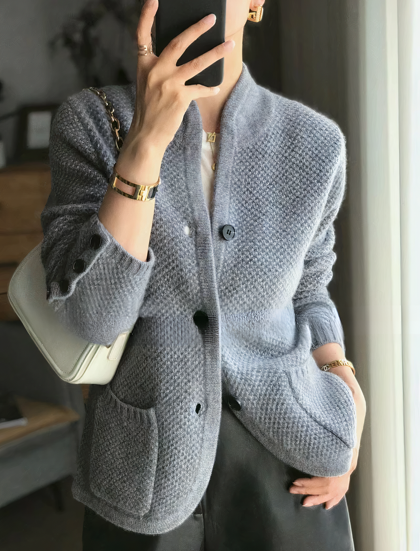 Gilet élégant pour femme avec boutons
