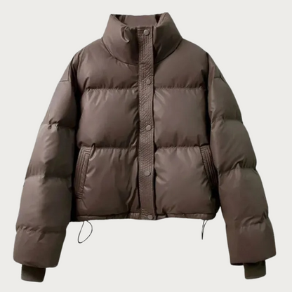Veste courte femme chaude isolée