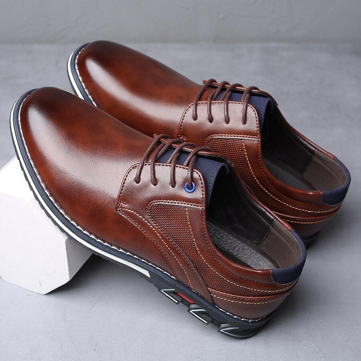 Stilvolle Herren Schnürstiefel Modern Design - IdealeKleiden
