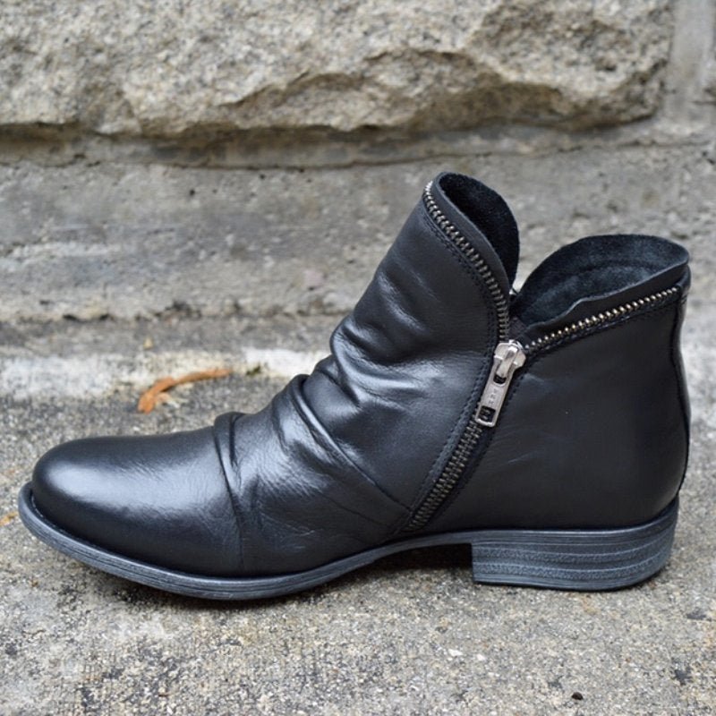 Bottines élégantes en cuir noir, coupe ajustée