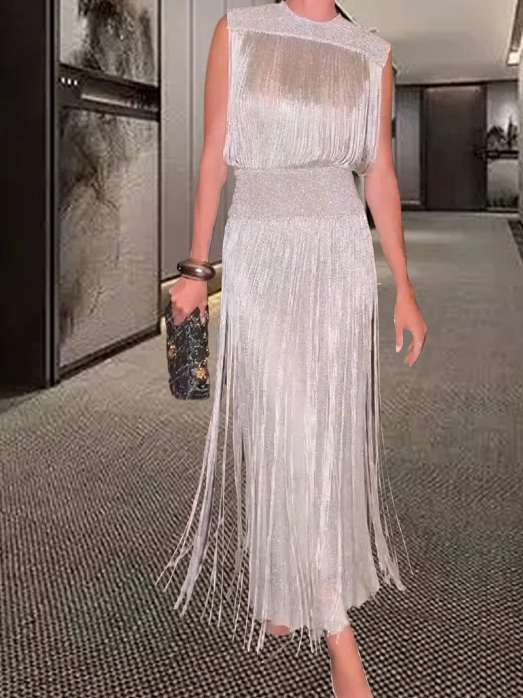 Robe longue femme design élégant avec plis et franges