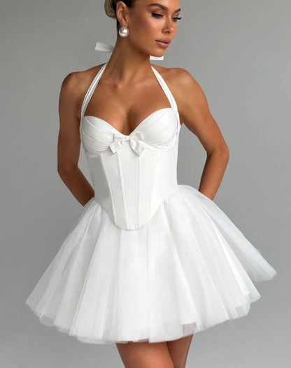 Robe de mariée élégante avec dentelle et volants